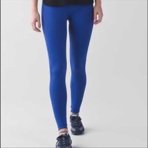 Lululemon full length zone in tight size 4